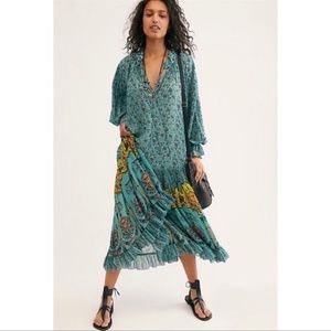 Free People Feeling Groovy Boarder Print Maxi Dress in Blue/Green Size S